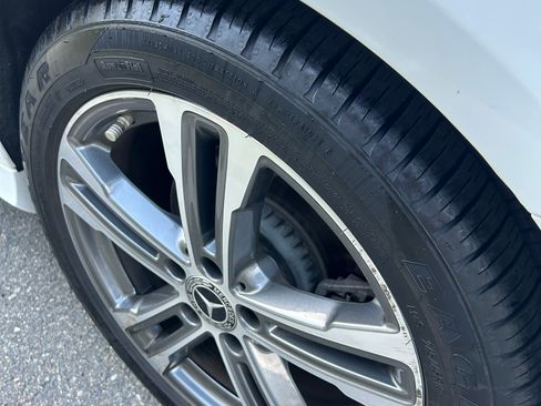 Used 2021 Mercedes-Benz E 350 Sedan image 19