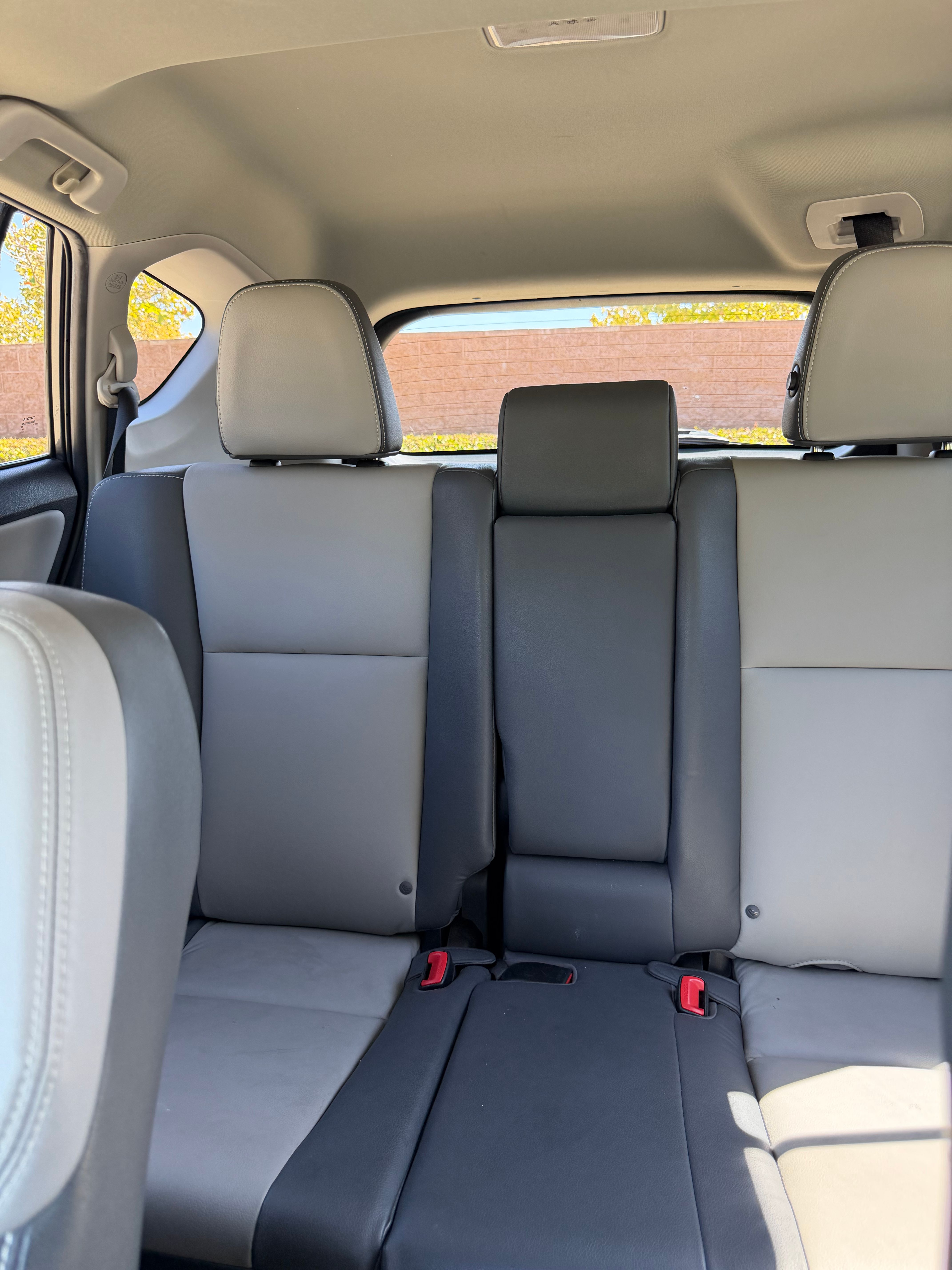 Used 2015 Toyota RAV4 Limited FWD image 8