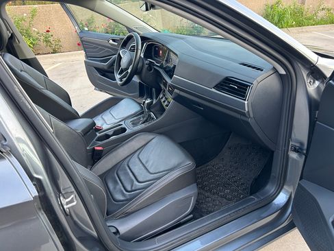 Used 2022 Volkswagen Jetta SEL image 12