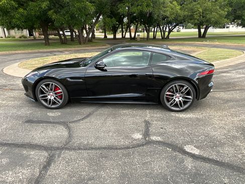 Used 2015 Jaguar F-TYPE R RWD image 10