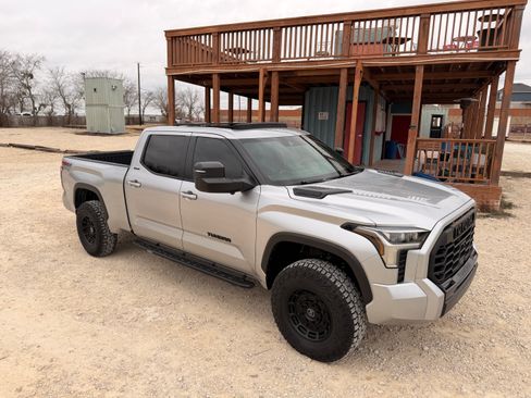 Used 2025 Toyota Tundra Limited w/ TRD Off-Road Package image 2