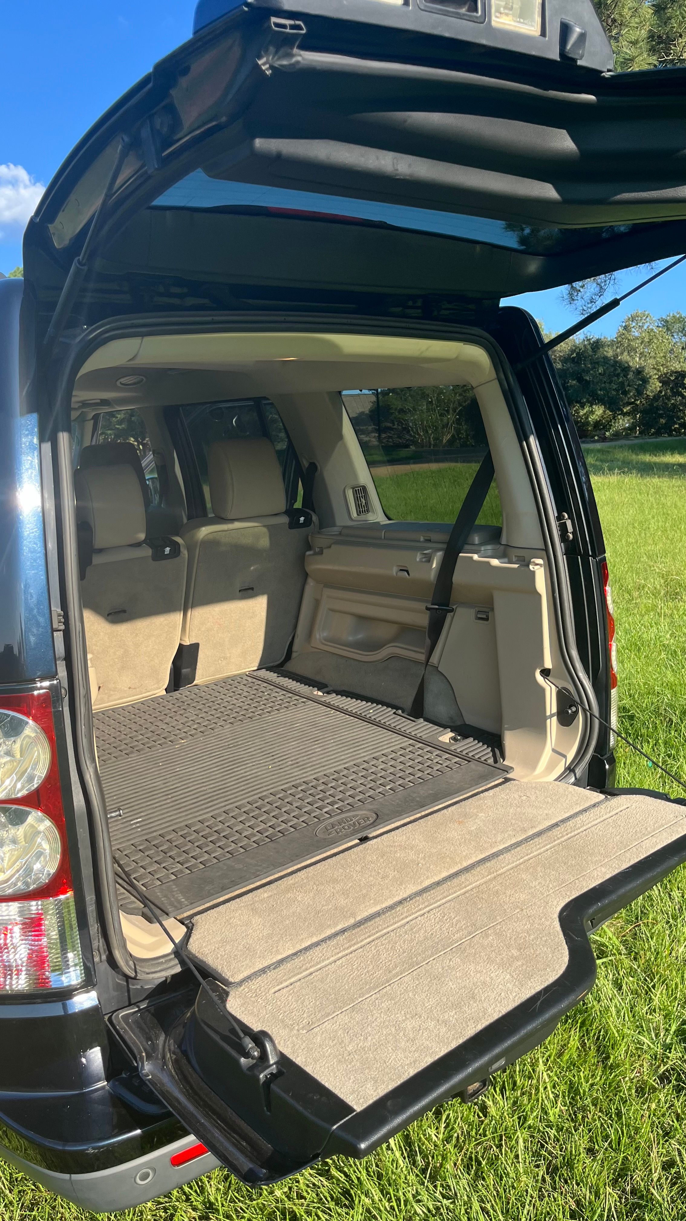 Used 2012 Land Rover LR4 HSE AWD/4WD image 6