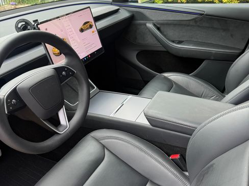 Used 2026 Tesla Model Y Long Range RWD image 13