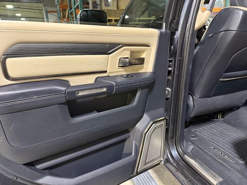 Used 2022 RAM 2500 Limited image 17