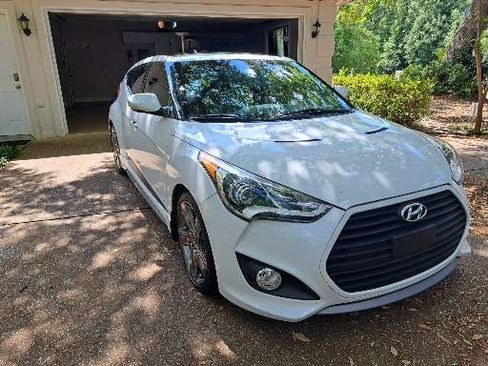 Used 2015 Hyundai Veloster Turbo w/ Option Group 04 image 4