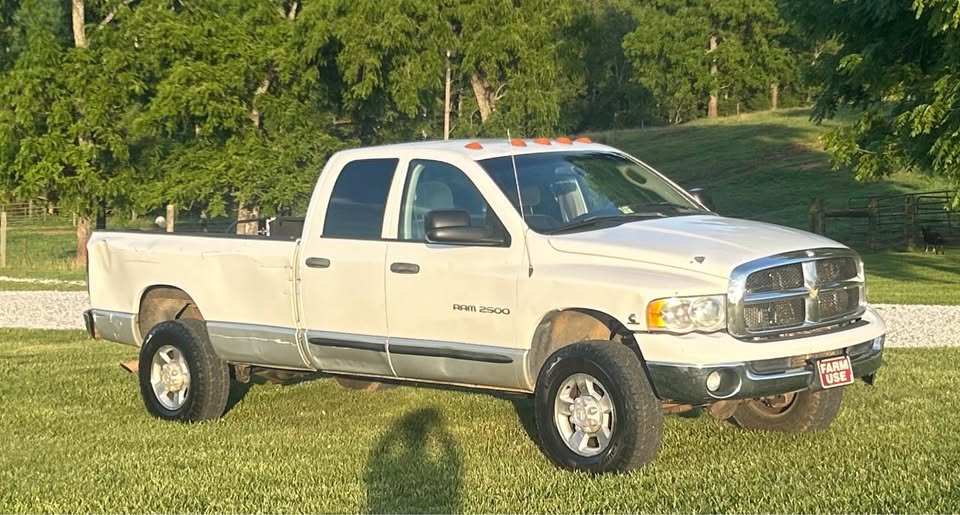 Used 2004 Dodge Ram 2500 Truck SLT w/ Trailer Tow Group AWD/4WD image 1