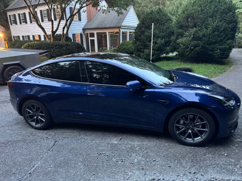 Used 2023 Tesla Model 3 Long Range image 9