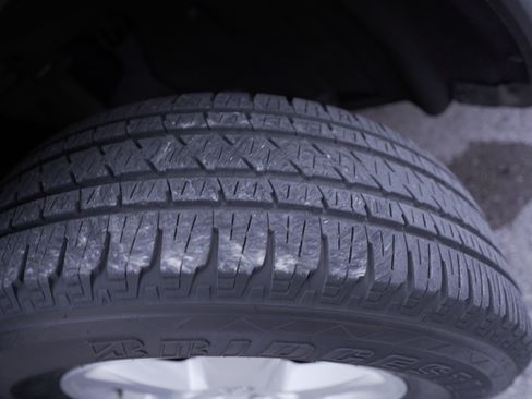 Used 2011 Jeep Grand Cherokee Laredo image 18