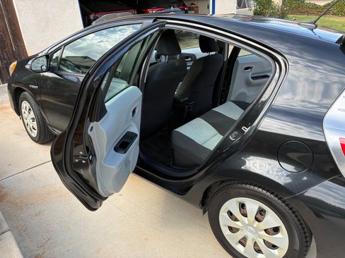 Used 2012 Toyota Prius C Three FWD image 12