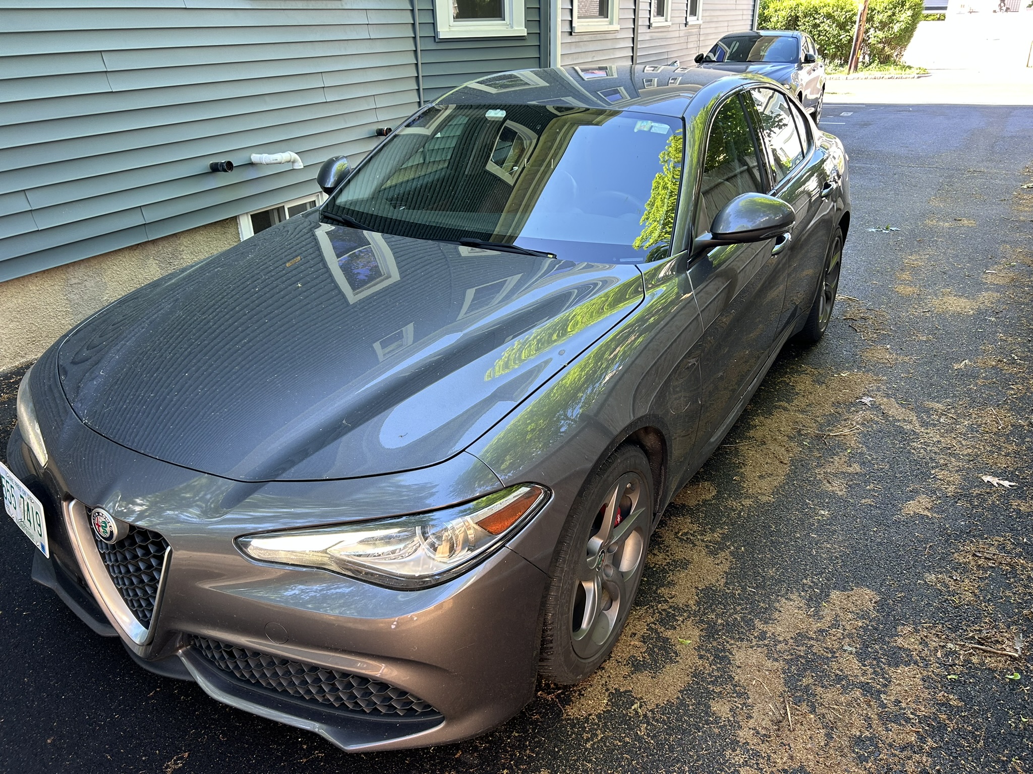 Used 2018 Alfa Romeo Giulia AWD image 2