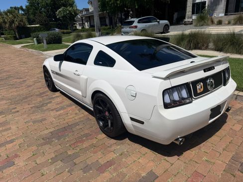 Used 2008 Ford Mustang GT Premium RWD image 5