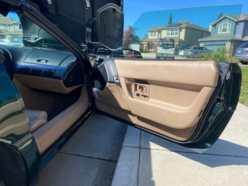 Used 1993 Chevrolet Corvette Coupe image 17