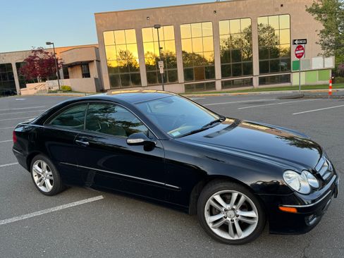 Used 2006 Mercedes-Benz CLK 350 Coupe image 9