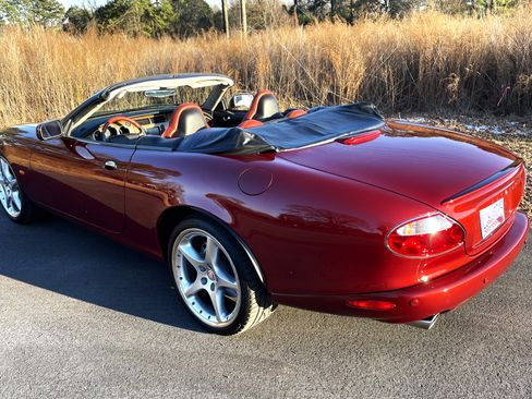Used 2004 Jaguar XK8 R Convertible 2D image 8