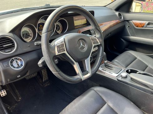 Used 2012 Mercedes-Benz C 250 Sedan image 19