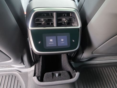 Used 2022 Lucid Air Grand Touring image 15