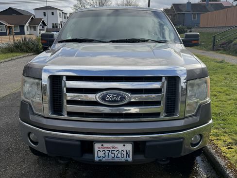 Used 2011 Ford F150 XLT w/ XLT Convenience Pkg image 4