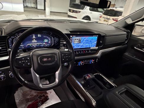 Used 2022 GMC Sierra 1500 Elevation image 8