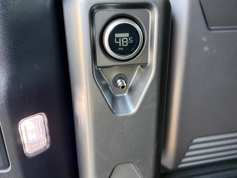 Used 2022 Land Rover Defender 110 X-Dynamic HSE image 21