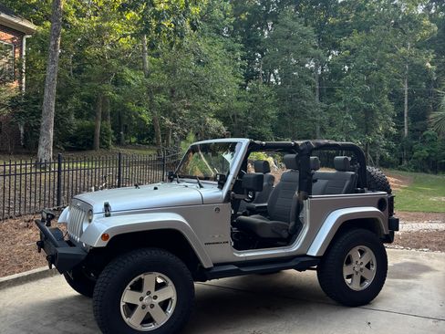 Used 2008 Jeep Wrangler Sahara w/ Dual Top Group image 1