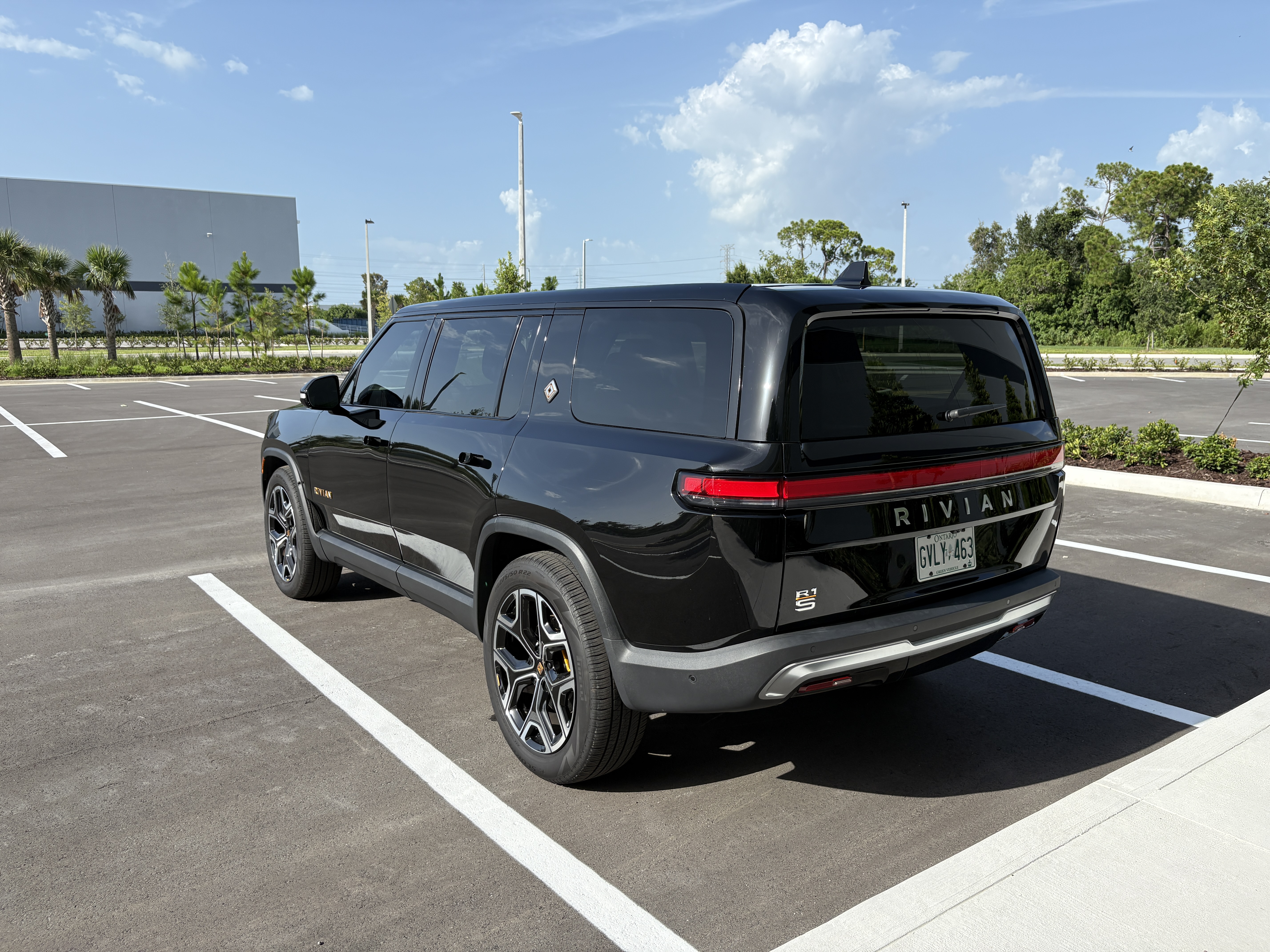 Used 2024 Rivian R1S Adventure Quad AWD/4WD image 1