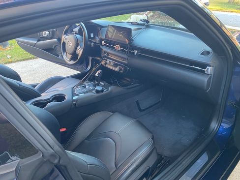 Used 2020 Toyota Supra Premium image 12