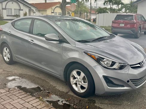 Used 2014 Hyundai Elantra SE image 9