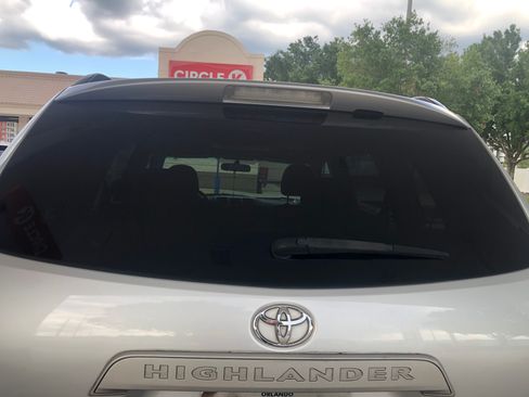 Used 2010 Toyota Highlander 2WD image 15