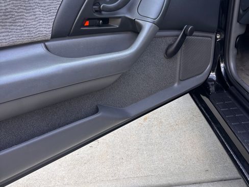 Used 1997 Chevrolet Camaro Z28 RWD image 10
