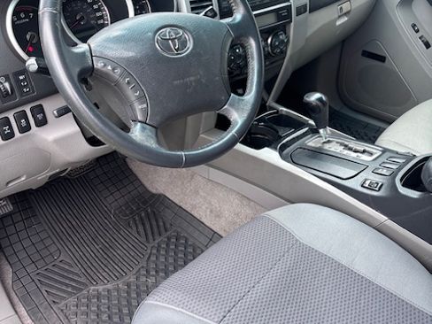 Used 2008 Toyota 4Runner Limited image 8