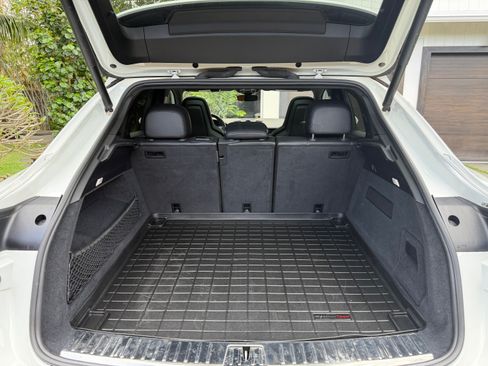 Used 2020 Porsche Cayenne image 14