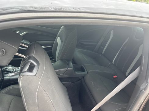Used 2019 Chevrolet Camaro LT RWD image 9
