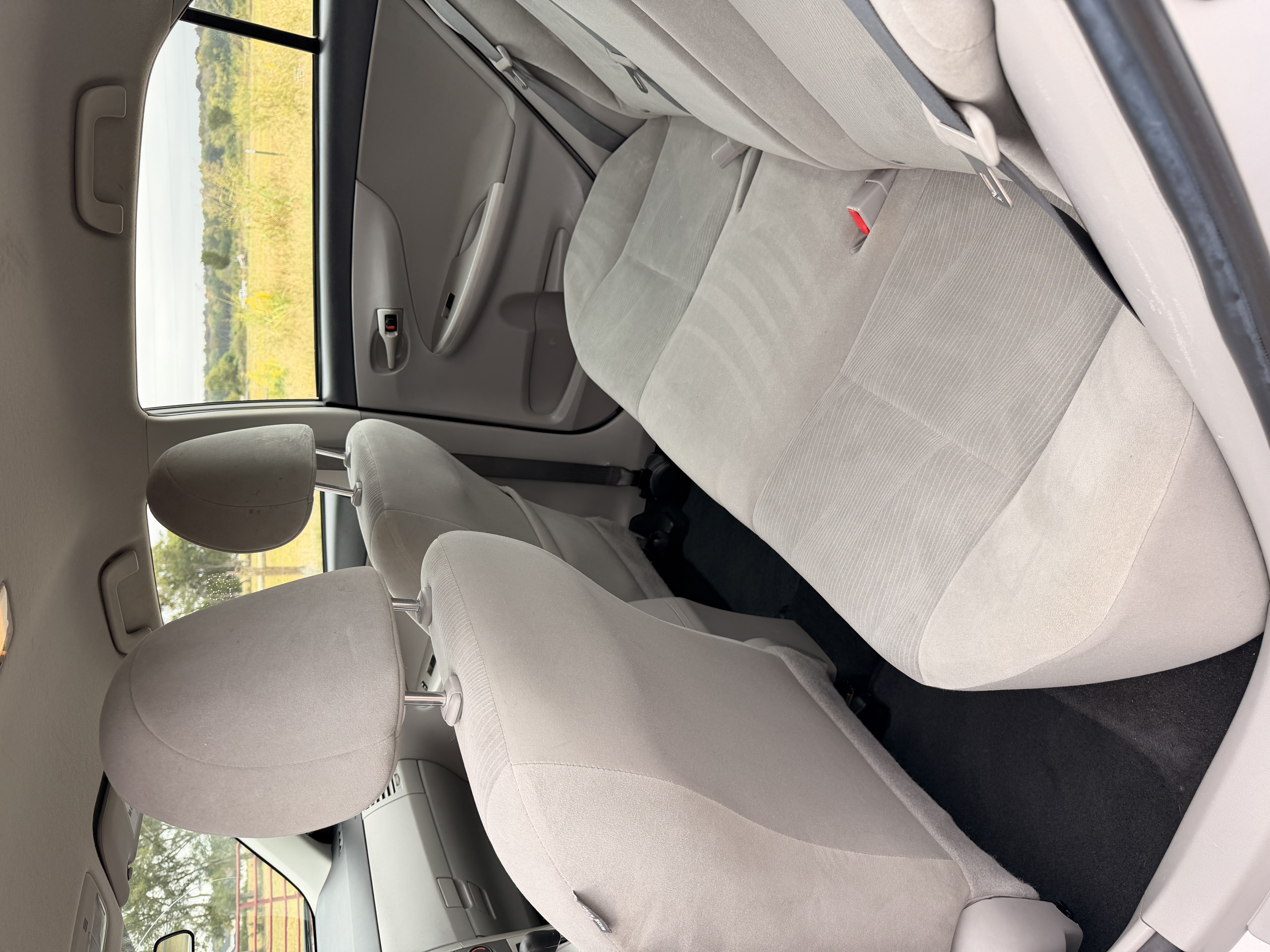 Used 2012 Toyota Corolla LE FWD image 11