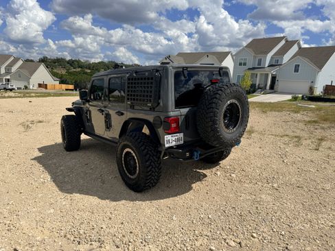 Used 2022 Jeep Wrangler Unlimited Rubicon 4xe w/ Cold Weather Group image 6