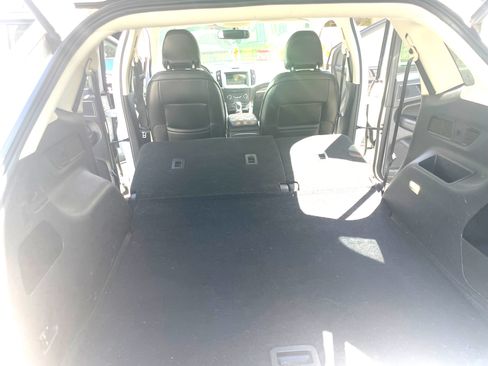 Used 2015 Ford Edge SEL w/ Canadian Touring Package image 10