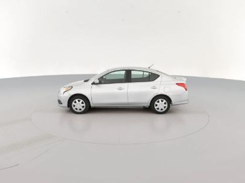 Used 2018 Nissan Versa SV image 6