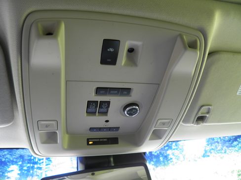 Used 2020 GMC Yukon Denali w/ Denali Ultimate Package image 20