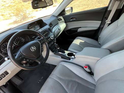 Used 2020 Acura ILX FWD image 11
