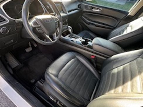 Used 2017 Ford Edge SEL w/ Equipment Group 201A image 8