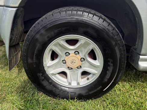 Used 2000 Toyota 4Runner Limited AWD/4WD image 13