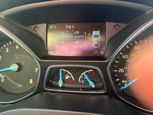 Used 2018 Ford Escape Titanium FWD image 9