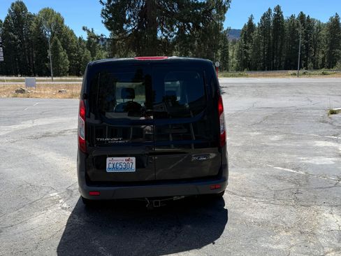Used 2017 Ford Transit Connect XL FWD image 4