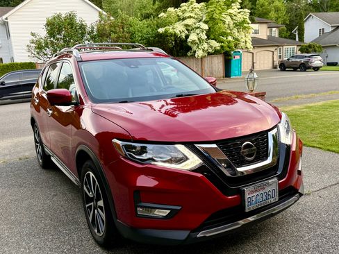 Used 2017 Nissan Rogue SL w/ SL Premium Package AWD/4WD image 20