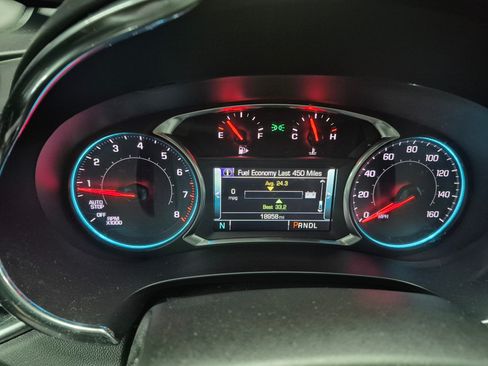 Used 2018 Chevrolet Malibu LT image 11