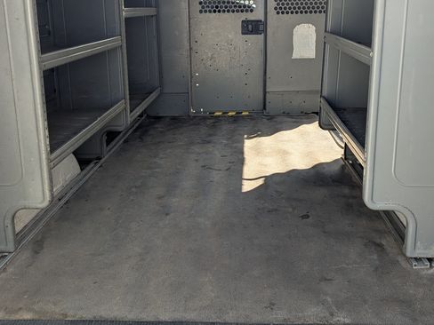 Used 2008 Ford E-150 and Econoline 150 image 11