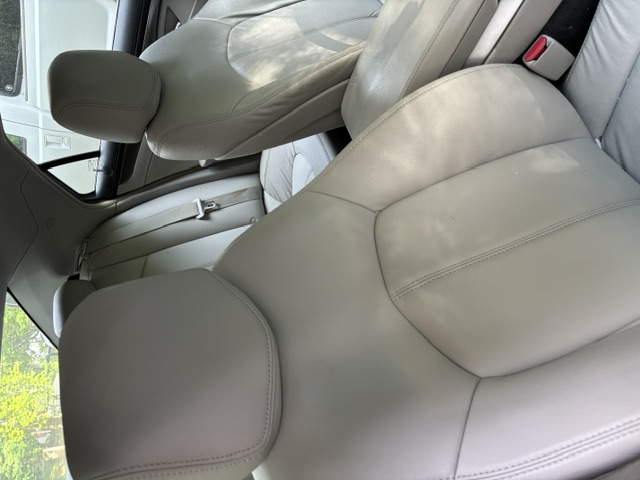 Used 2011 Cadillac CTS AWD Sedan image 11