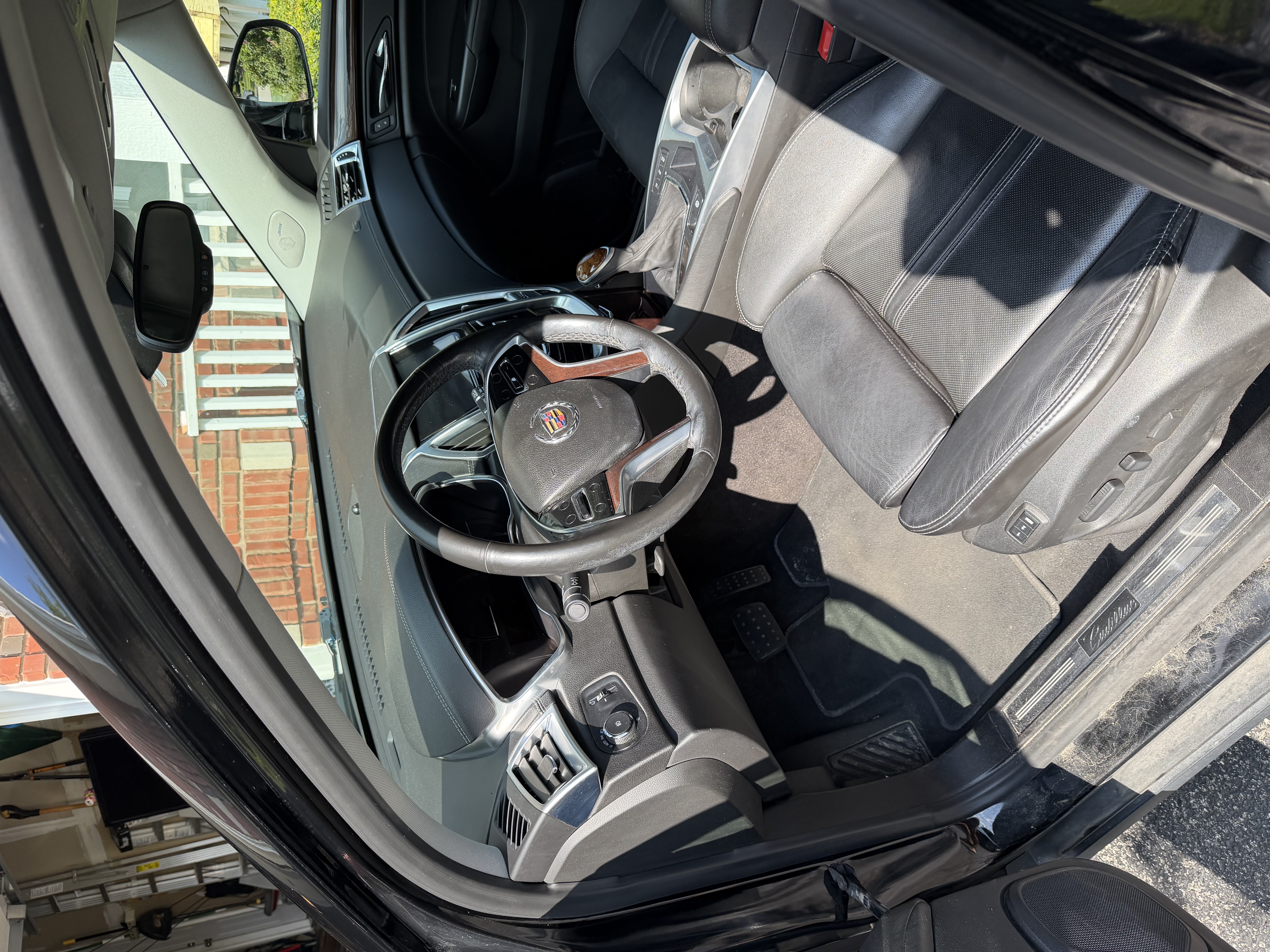 Used 2015 Cadillac SRX Performance w/ Driver Awareness Package AWD/4WD image 4