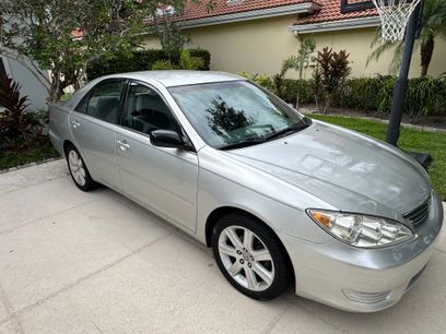 Used 2005 Toyota Camry LE