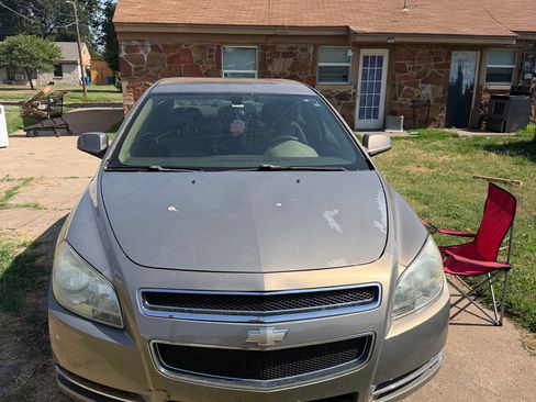 Used 2008 Chevrolet Malibu LT w/ Power Convenience Package FWD image 2