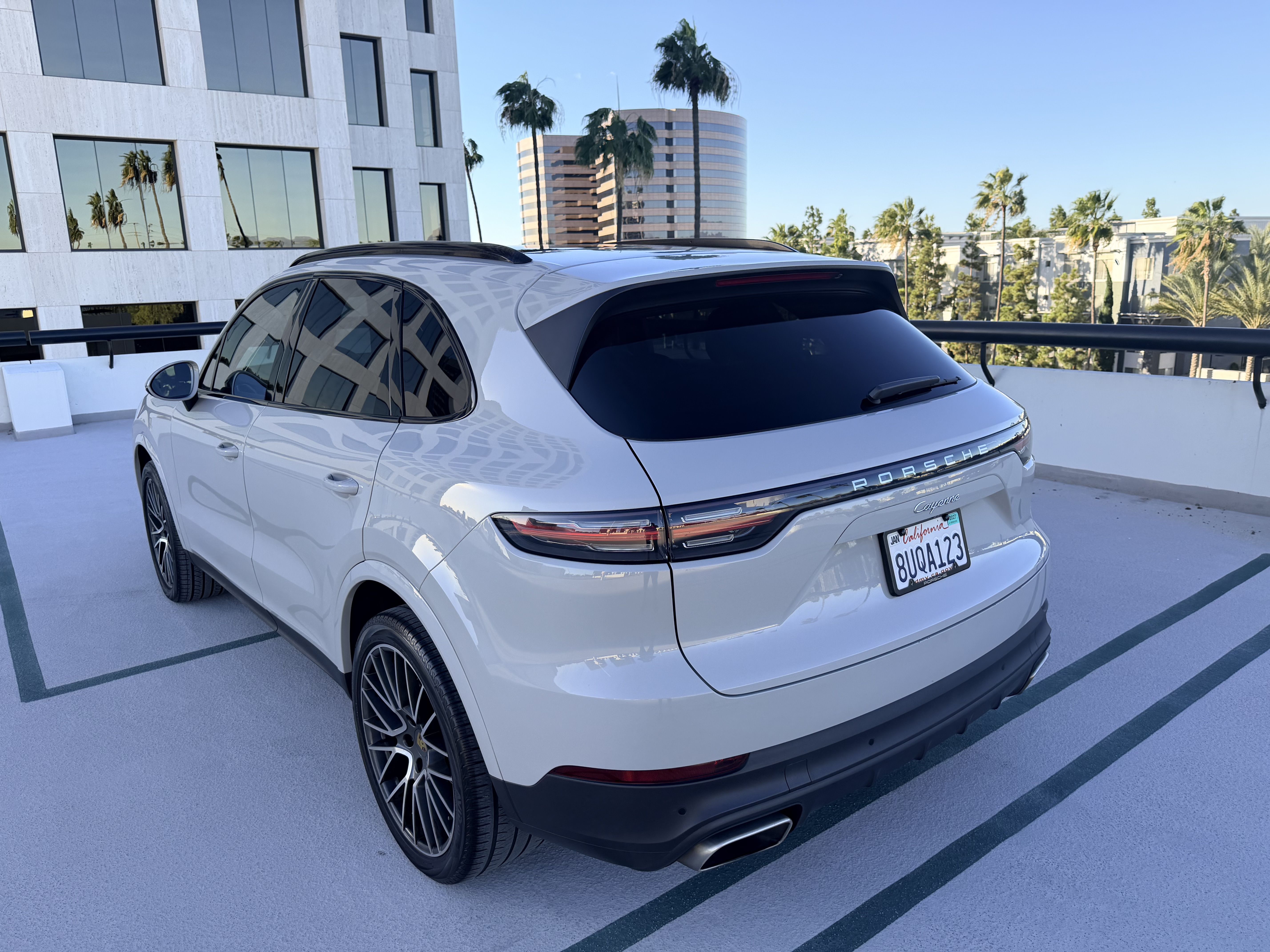 Used 2021 Porsche Cayenne AWD/4WD image 6